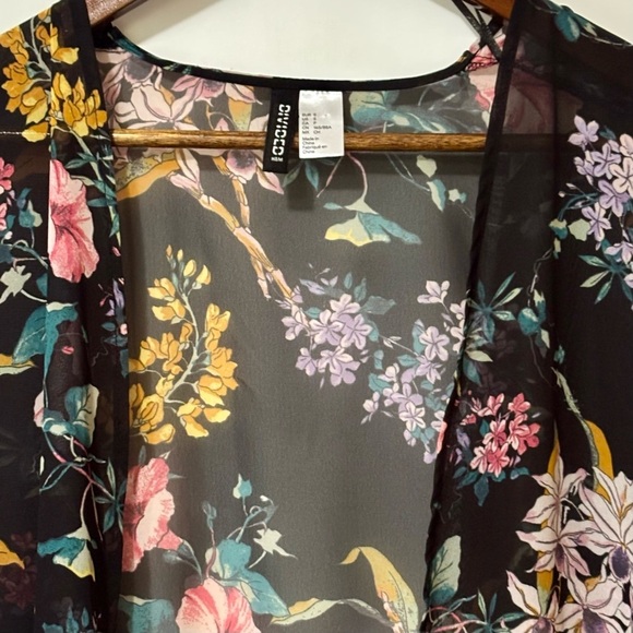 Divided| H&M| Pretty Floral on Black Multicolour Sheer Kimono Wrap Sz S - Picture 3 of 7